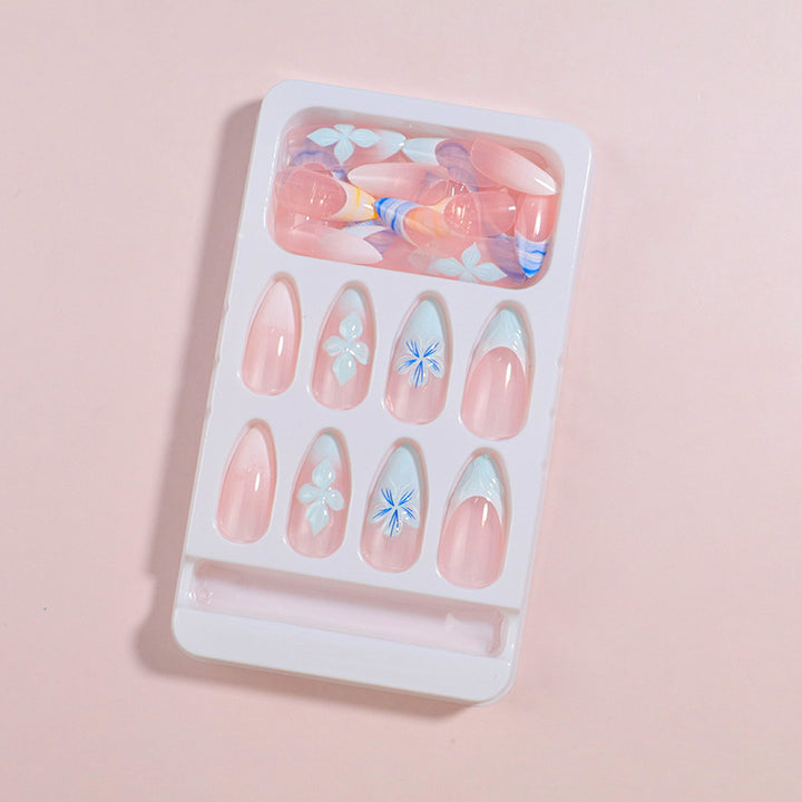 Premium Press-On Nail Set mit dekorativen Akzenten Karnz