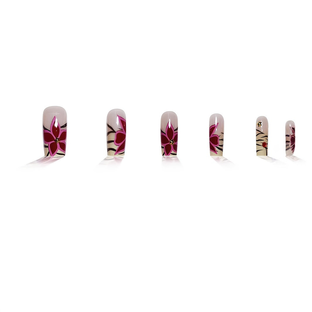 Kreative Florale Nagelverbesserungen Karnz