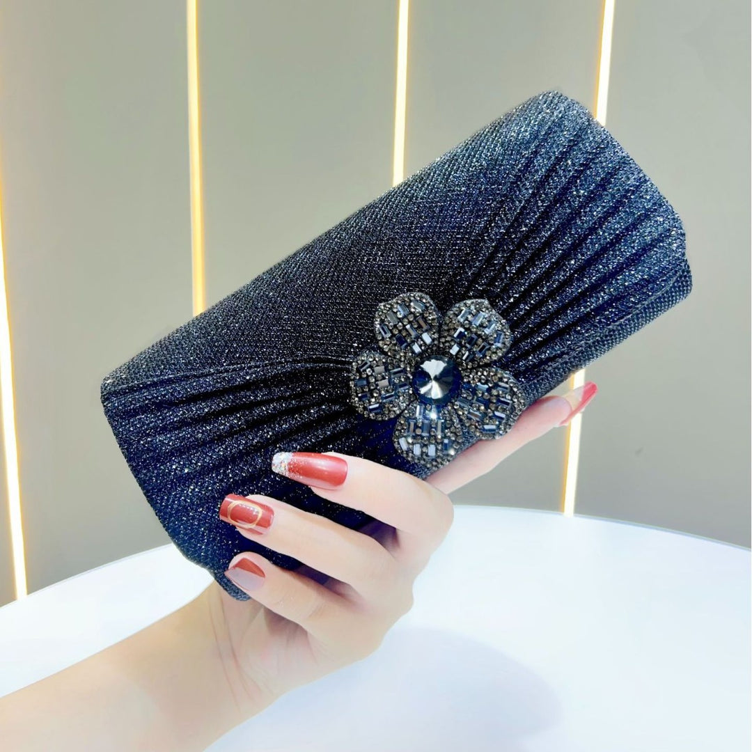 Dekorativer Strassblumen Abend-Clutch