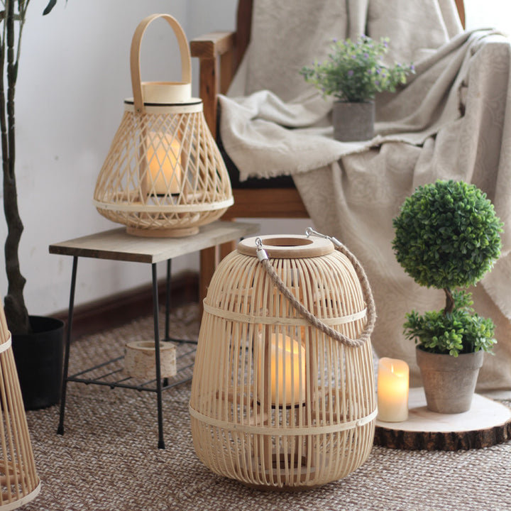 Stilvolle Rattan-Laterne Karnz