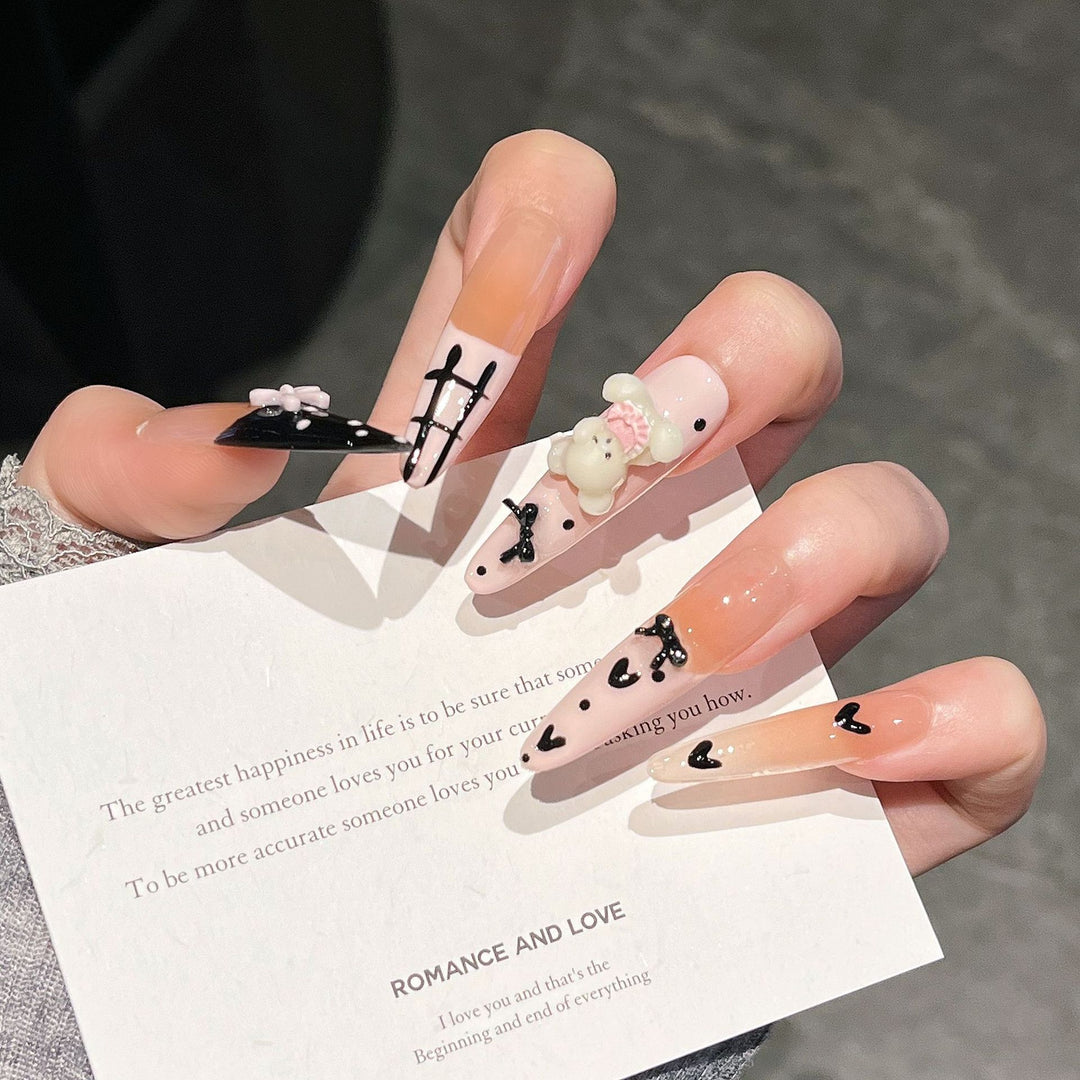 Kreative 3D-Charakter-Themen Druck-on Nagelkunst Karnz