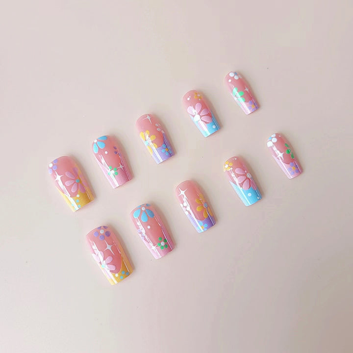 Künstliche Nagelspitzen mit floralen Designs Karnz