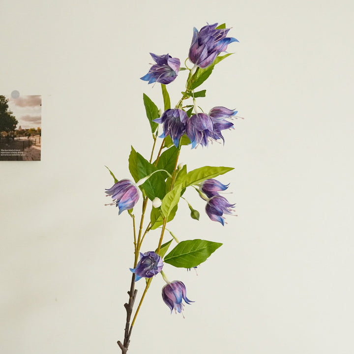 Dekorative Kunstblumen Karnz
