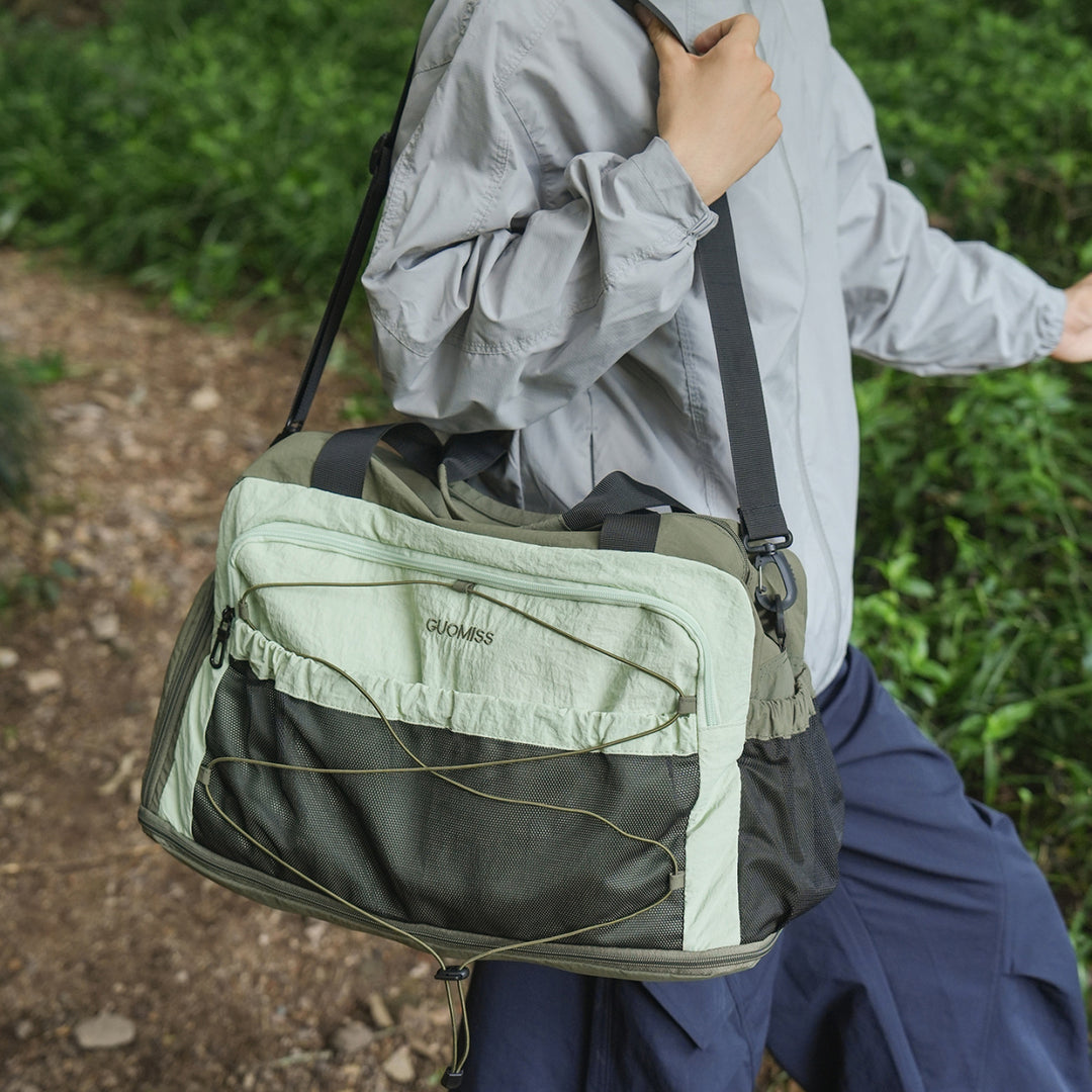 Vielseitige Reisetasche mit Mesh-Details Karnz