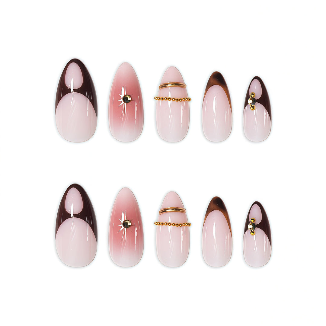 Glamouröse dekorative Press-on-Nagelkunst Karnz