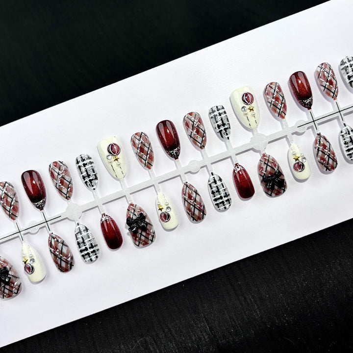 Karomuster Aufkleben-Nagel-Set