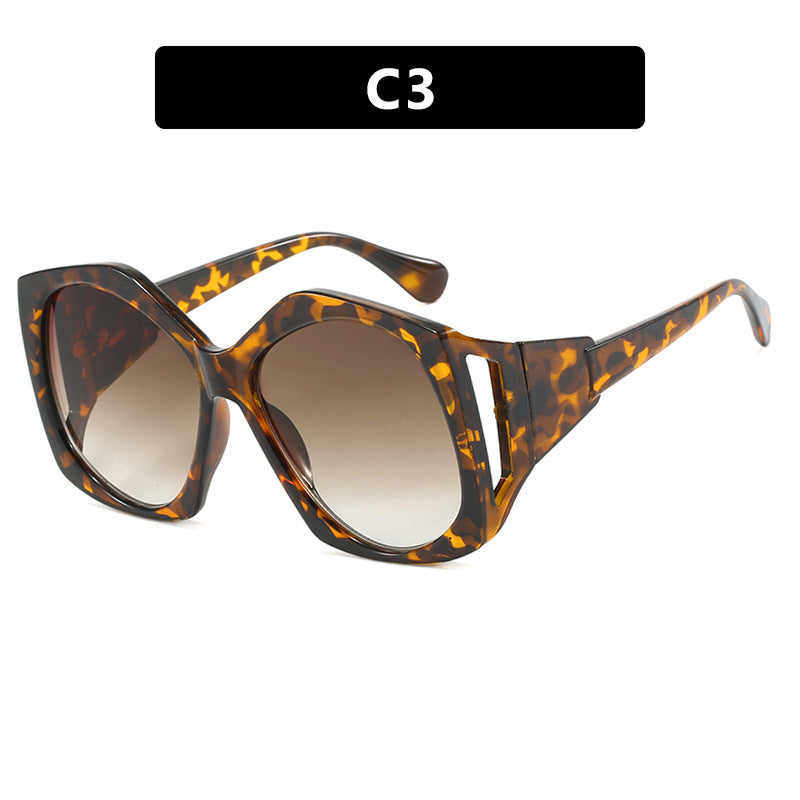 Damen oversized Sonnenbrille mit futuristischem Design Karnz
