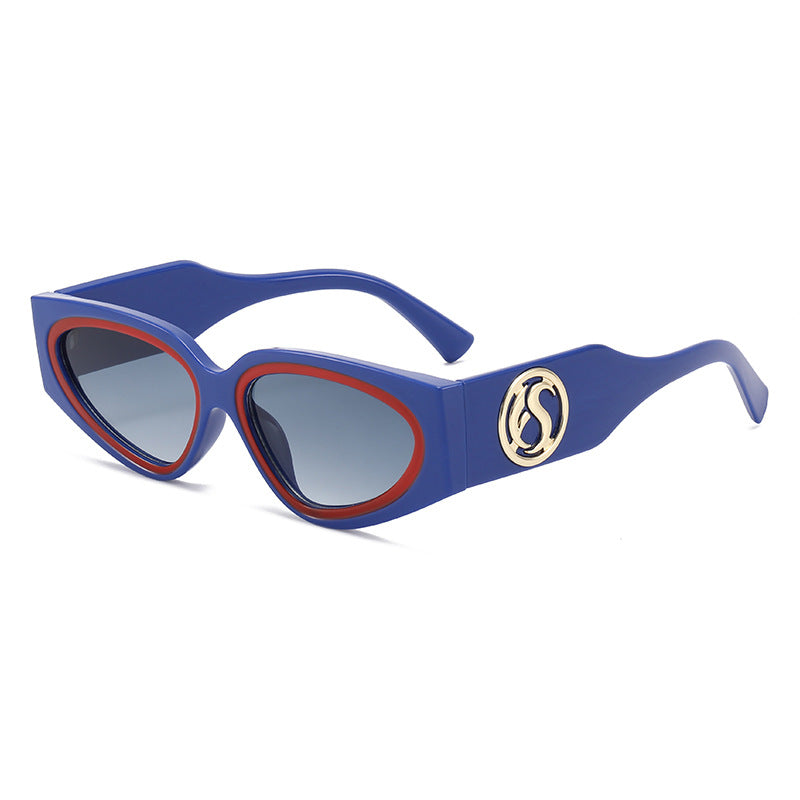 Damen Cat-Eye Sonnenbrille mit luxuriösem Rahmen und glamourösen Details Karnz