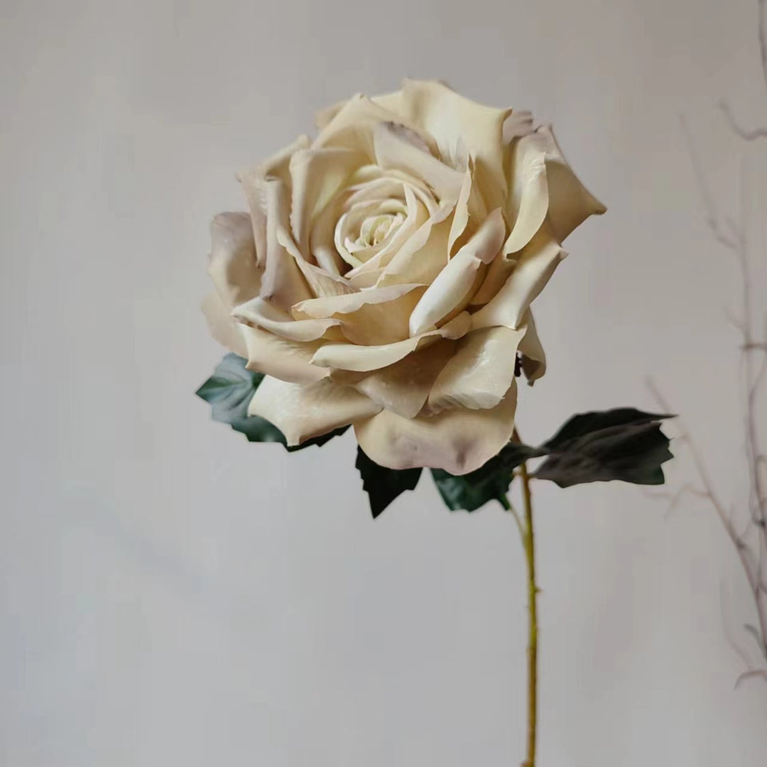Realistische Lebensgroße Künstliche Rosenstängel