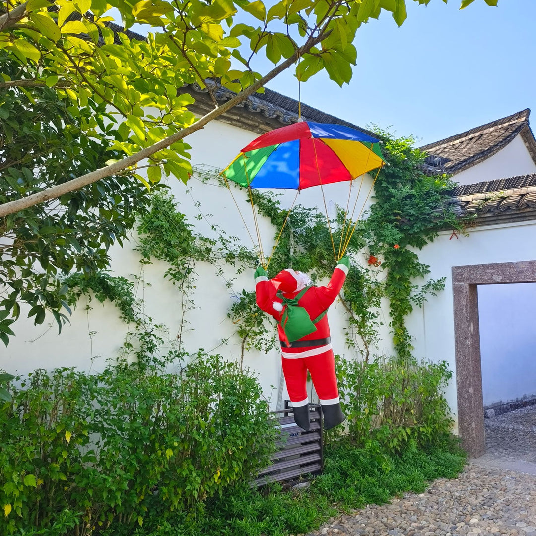 Dekorative Weihnachtsmann Figur mit Fallschirm