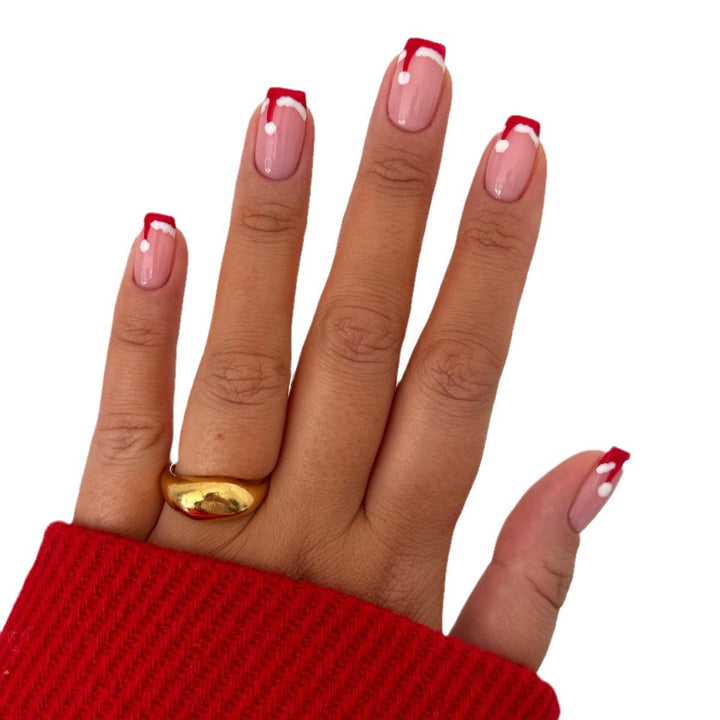 Künstlerische winterliche Nail Art Karnz