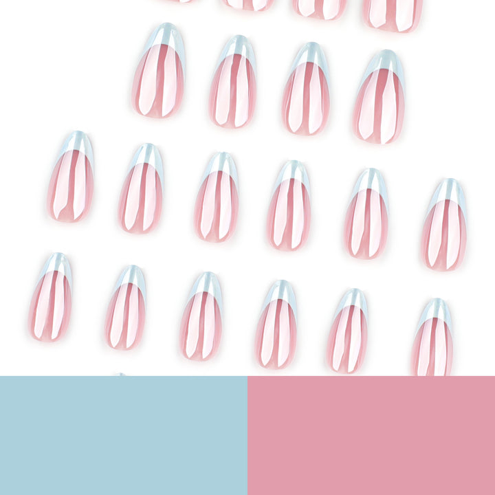 Elegante Stiletto-Nägel mit High-Gloss French-Tip Karnz