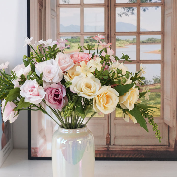 Künstliche Blumenarrangement