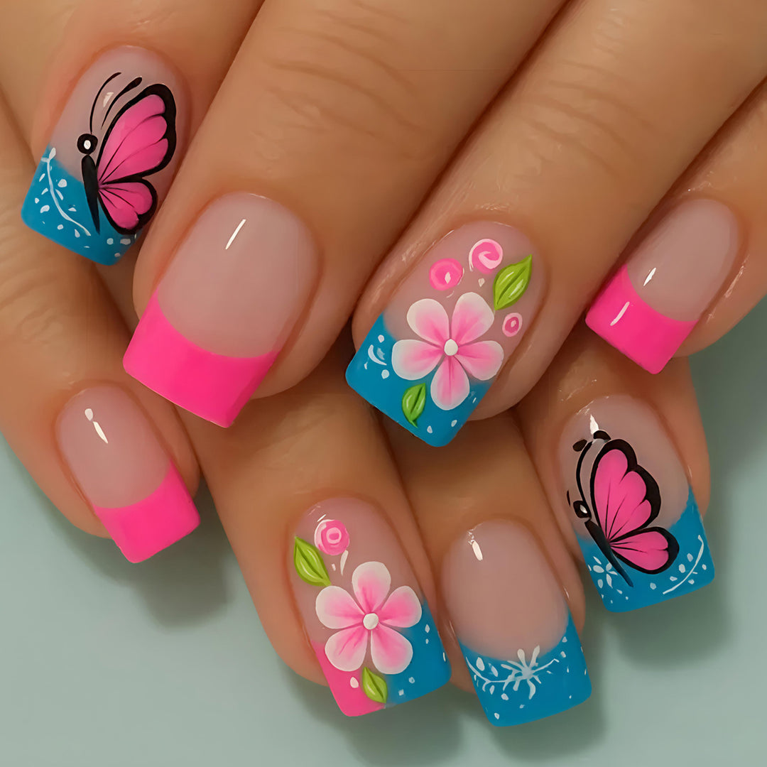Kunstnägel mit Kreativem Blumen- und Schmetterlingsdesign Karnz