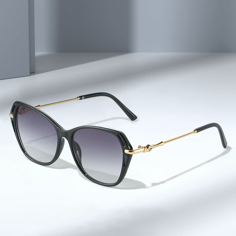 Damen modische Cat-Eye Sonnenbrille mit elegantem Metallrahmen Karnz