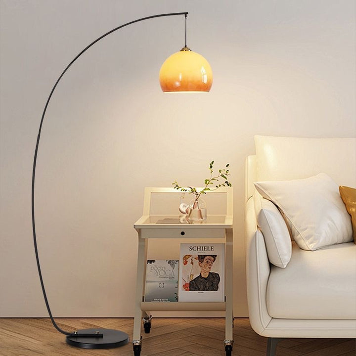 Arc Stehlampe mit Glasschirm