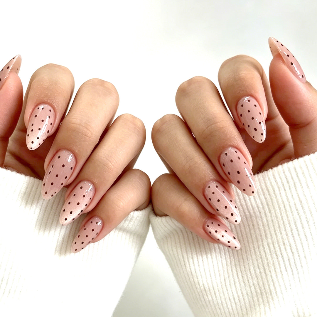 Elegante Punktmuster Acryl-Nagelverzierung Karnz