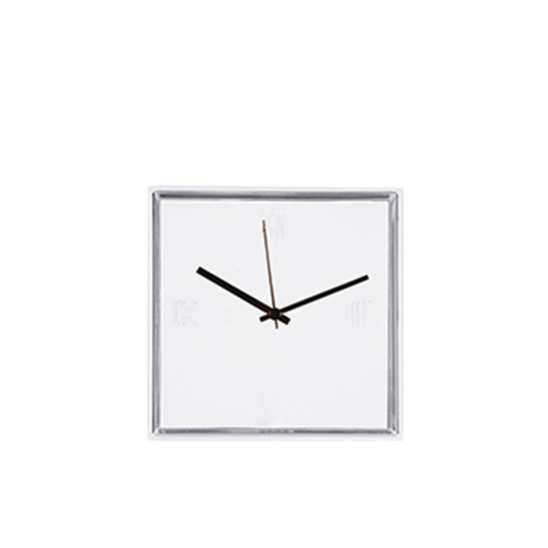 Moderne quadratische Wanduhr