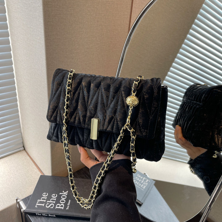 Gepolsterte Schulter-Clutch Karnz