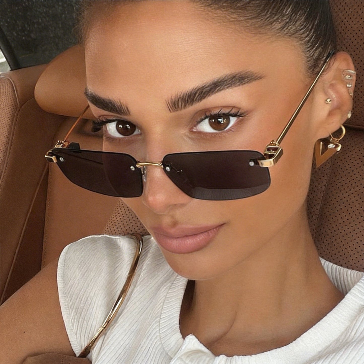 Damen modische rechteckige Sonnenbrille mit minimalistischem Rahmen Karnz