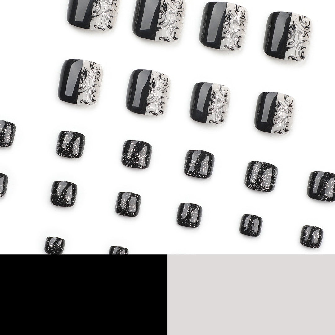 Elegante Fußnagelkunst mit detailliertem Design Karnz