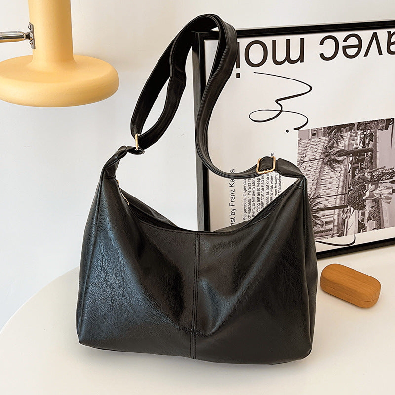 Schlichte lässige Schultertasche