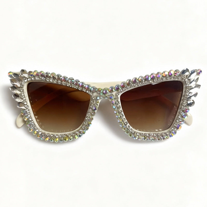 Rhinestone-betonte Katzenaugen-Sonnenbrille Karnz
