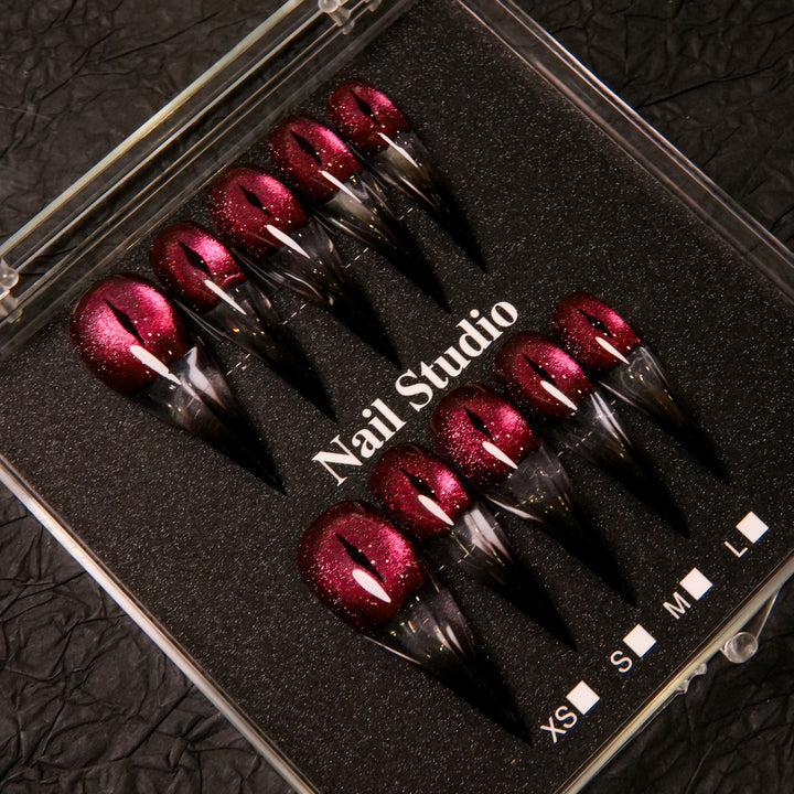 Glamorous Press-On Nail Tips