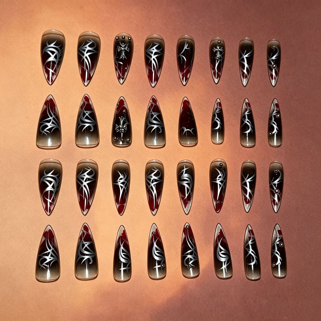 Künstlerische Gothik Press-On Nagelspitzen Karnz