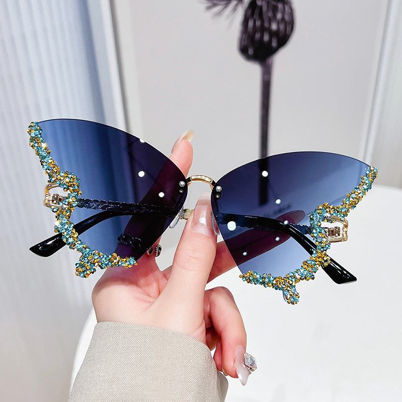 Damen extravagante Sonnenbrille mit funkelndem Butterfly-Design Karnz