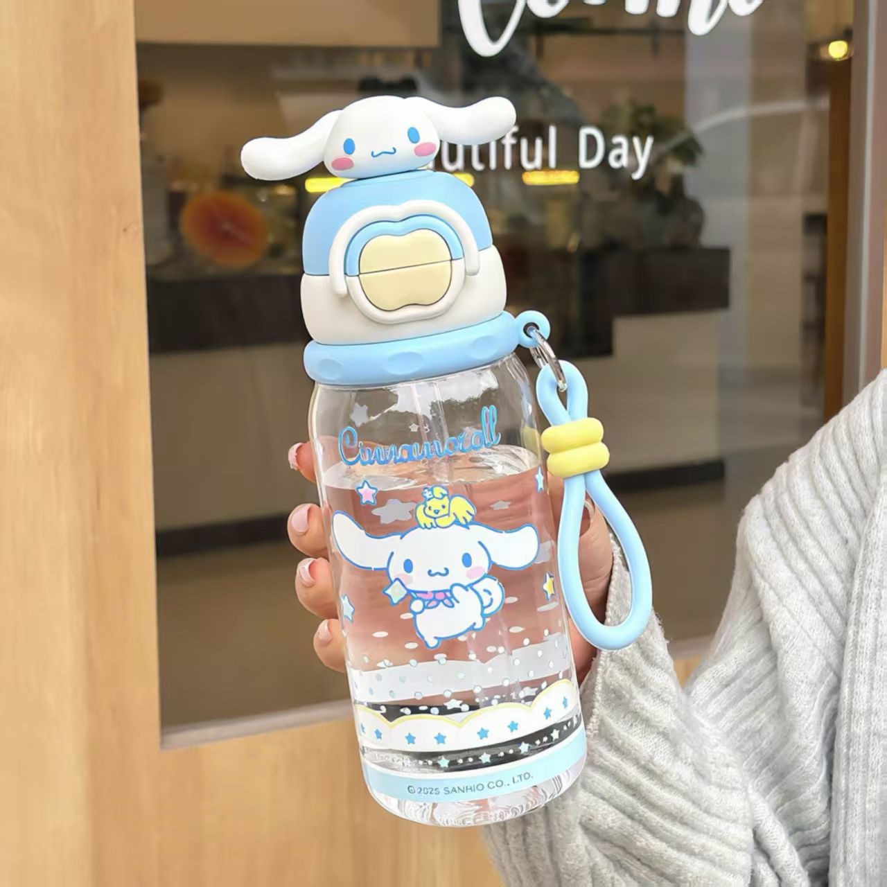 Damen Trinkflasche mit interaktivem Deckel und süßem Pochacco-Design Karnz