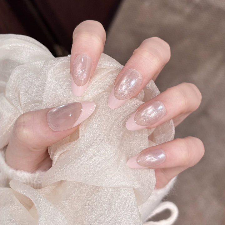Elegantes Französisches Spitzen-Nagelset
