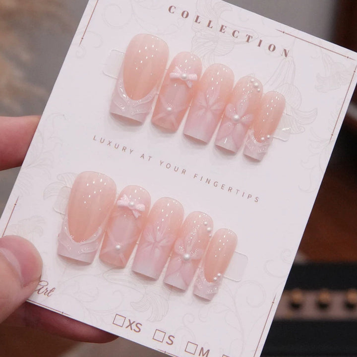 Luxuriöse dekorative Nagelspitzen