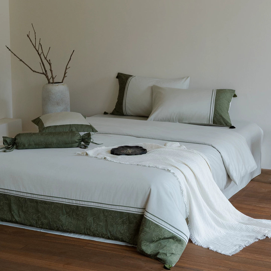 Bestickte Border Baumwollsatin Bettbezug Set mit dekorativem Bolster