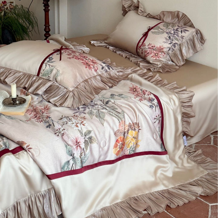 Romantisches Satin-Bettwäsche-Set mit Rüschen, Blumenstickerei und Wendefunktion