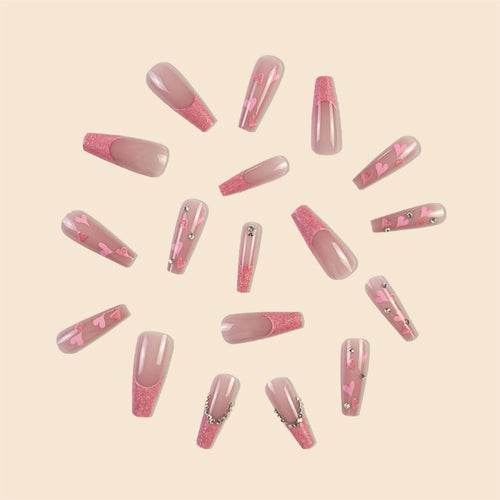 Glamouröse Nagelkunst