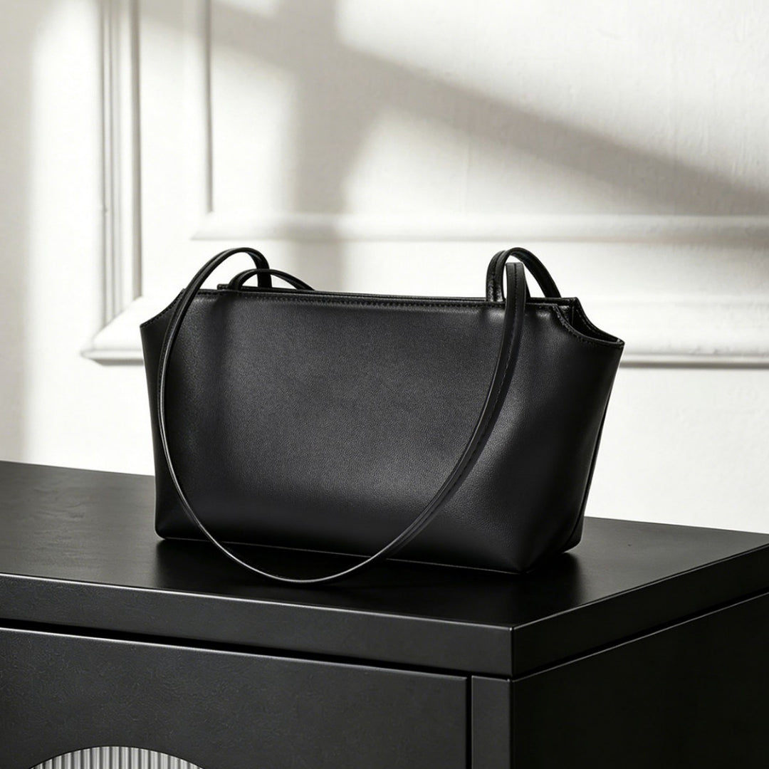 Strukturierte gepunktete Kunstleder-Trapez Schulter Tote mit doppelten schlanken Trägern