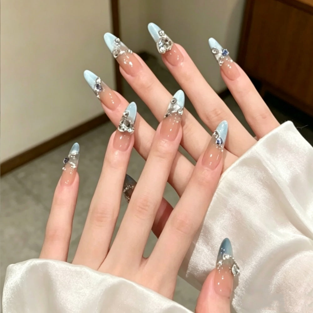 Elegante mit Strass veredelte Press-On Nägel Karnz