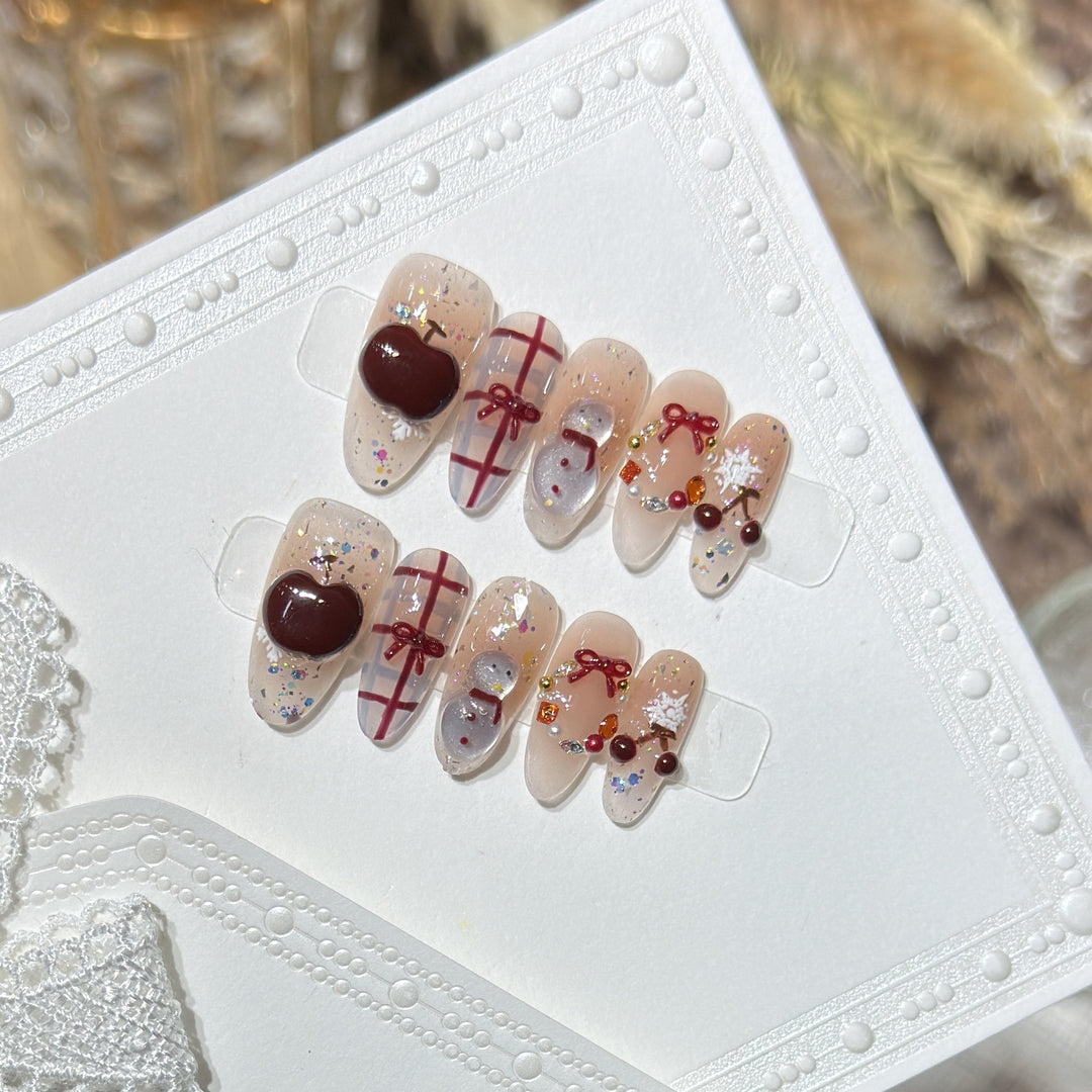 Winter-Themed Press-On Nail Art Set Karnz