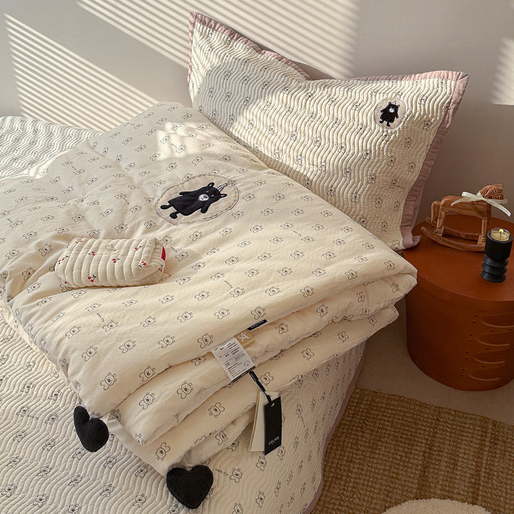 Gestepptes Baumwoll-Kindertrockenbett und Kissenbezug-Set mit gesticktem Bärenapplikation