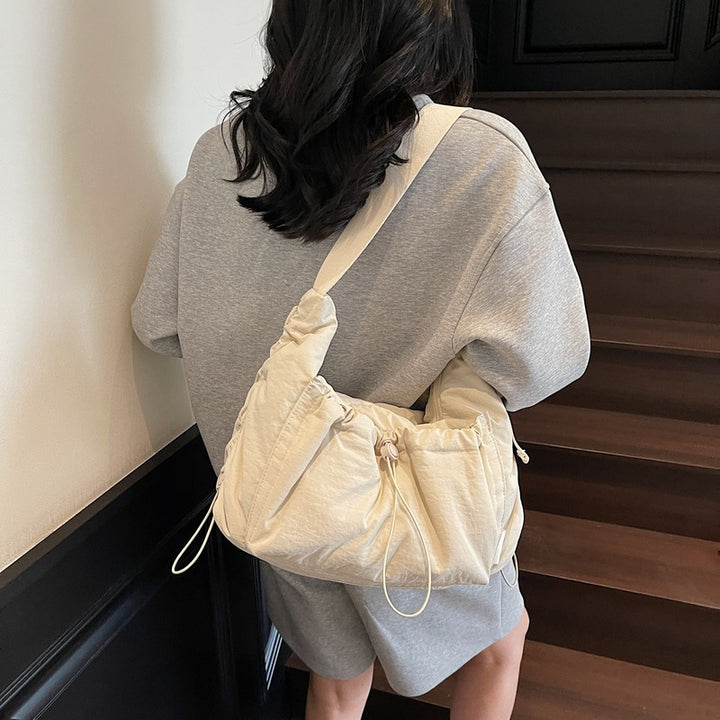 Gepolsterte Sling-Schultertasche Karnz