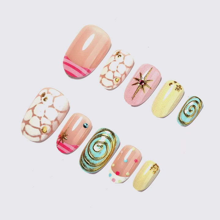 Trendy dekorative Press-On-Nagelkunst-Set Karnz