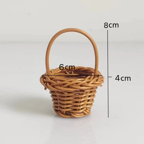 Miniatur Dekorativer Geflochtener Korb Karnz