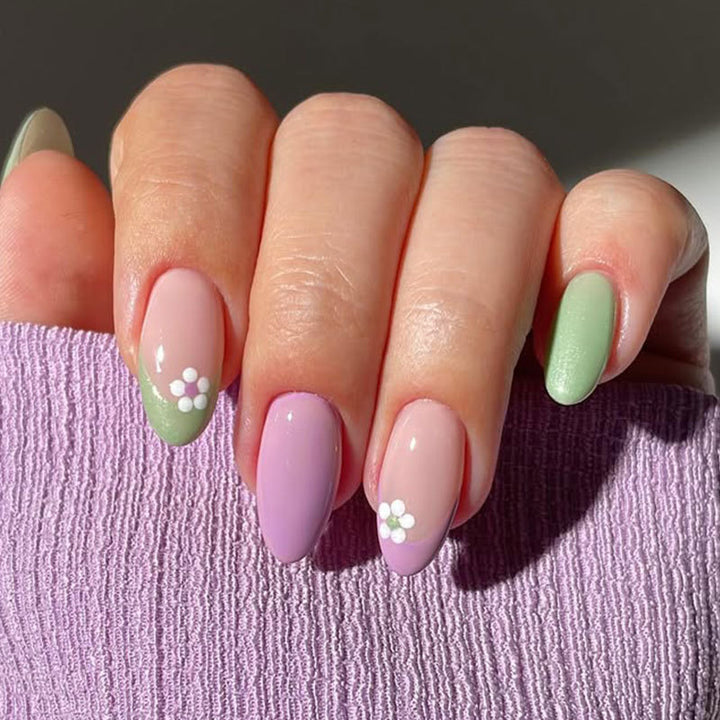 Künstlerische florale Akzent-Nagelspitzen