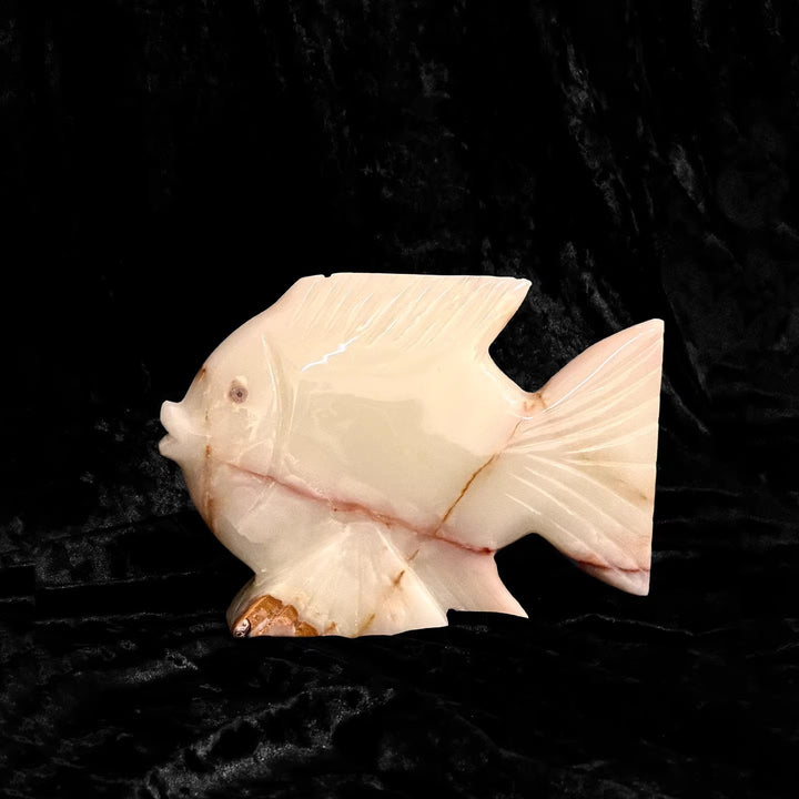 Dekorative Steinfischskulptur