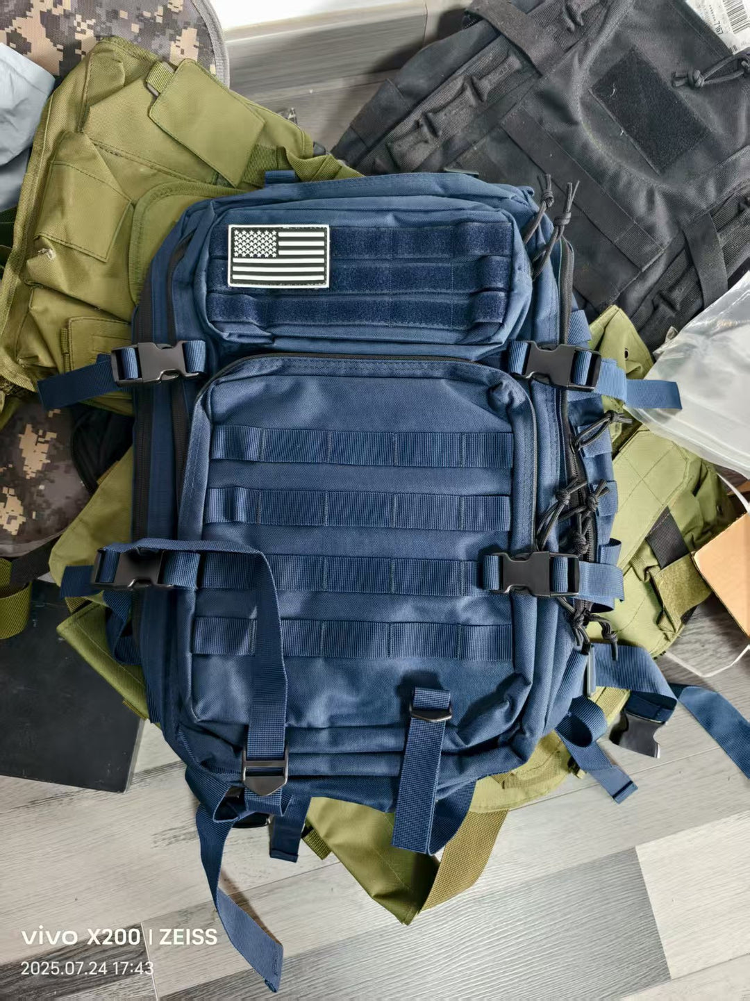 Multi-Compartment Taktischer Rucksack Karnz