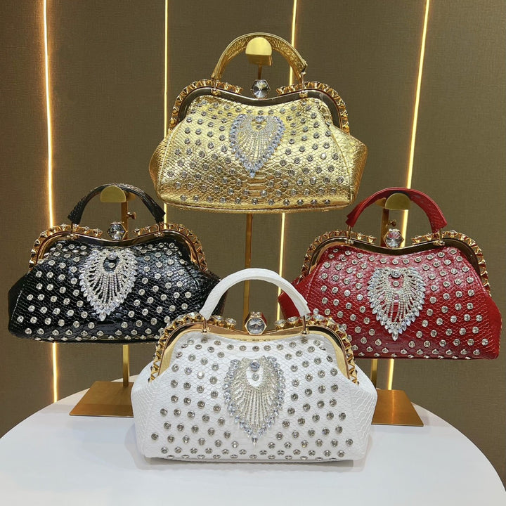 Luxuriöse mit Kristallen verzierte Abendhandtasche