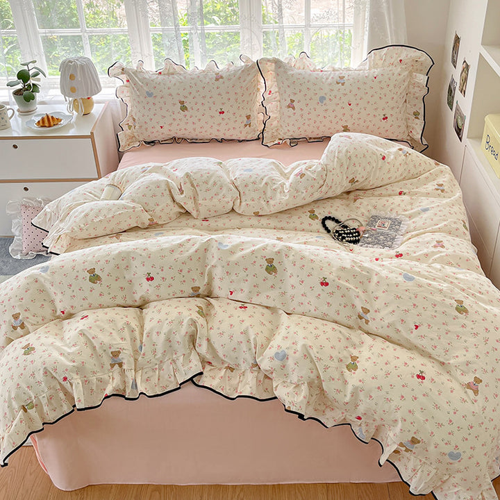 Rüschente Baumwollmischung Bettbezug Set mit Mini Blüten- & Teddy-Motiv und Pipingskante