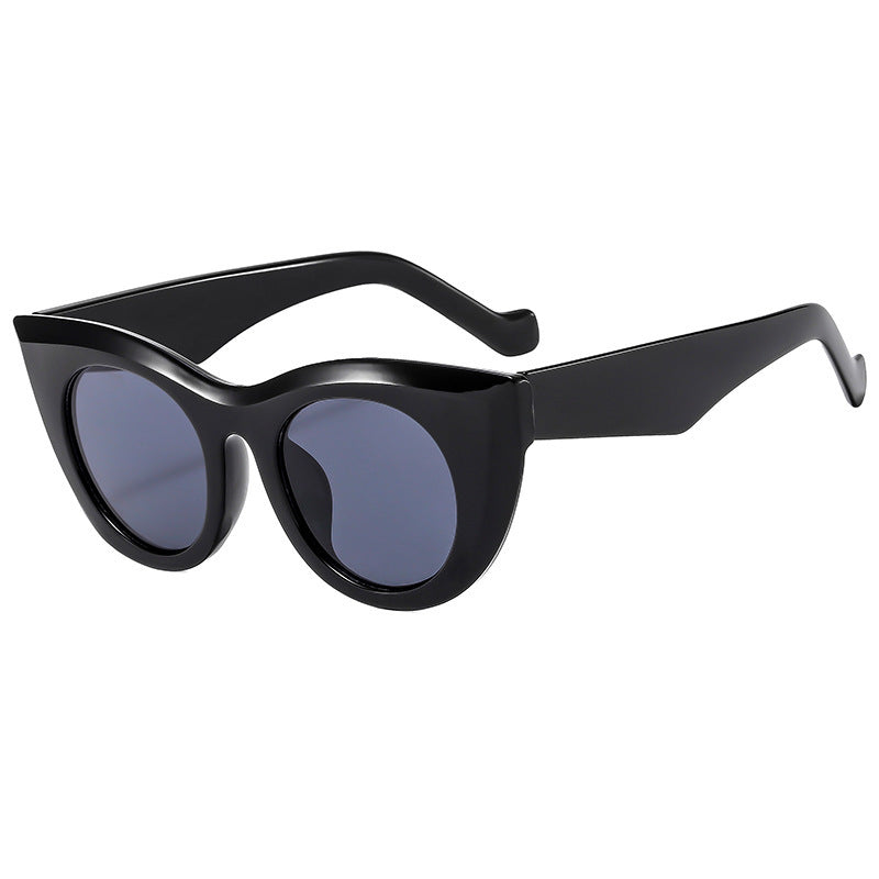 Damen Cat-Eye Sonnenbrille mit transparentem Rahmen und polarisierten Gläsern Karnz