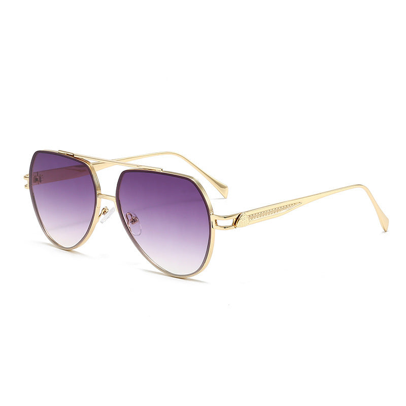 Damen Designer-Sonnenbrille im stilvollen, geschwungenen Metallrahmen Karnz